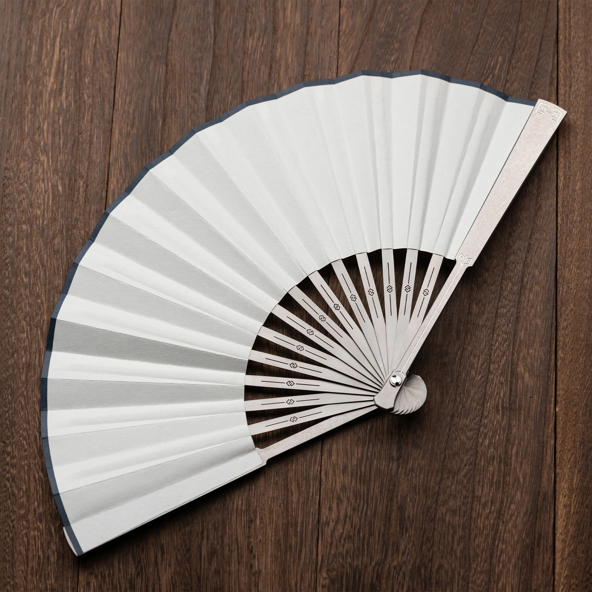 WANWU EDC 7.87 Inch Titanium Alloy Folding Fan Handheld Tai Chi Fan Full Metal Kung Fu Fan Hand Fan Antique Collection