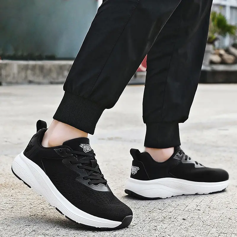 Lightweight Outdoor Sneakers Men's Trendy Sneakers Tie Casual Thick Bottom Non-slip Breathable Women's Running Shoes