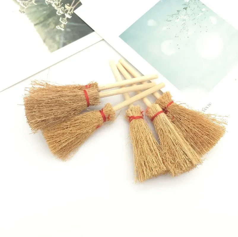 6/12 Pcs Mini Broom Witch Straw Brooms DIY Hanging Ornaments for Halloween Party Decoration Costume Props Dollhouse Accessories