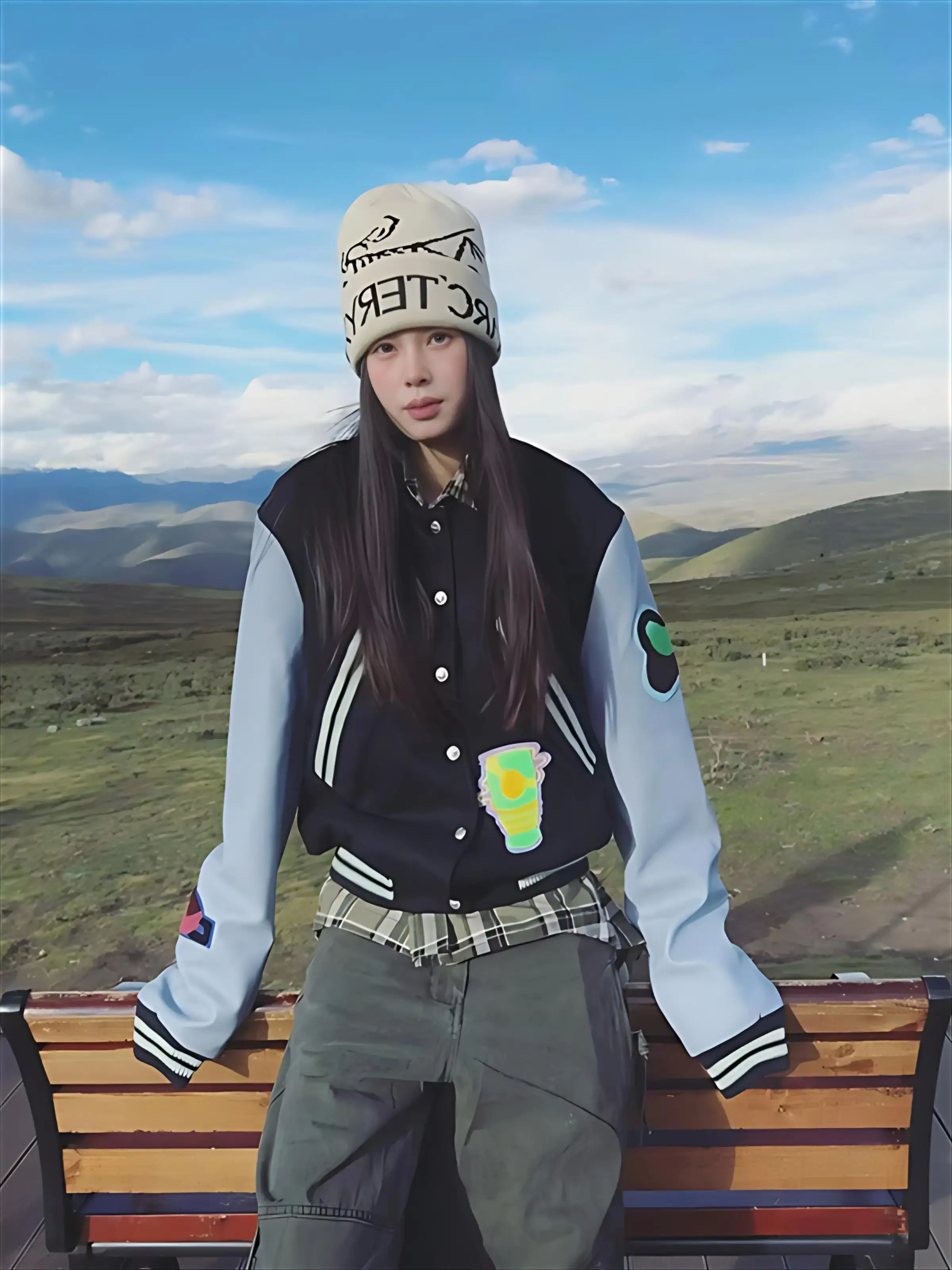 

Бейсбольные куртки из нейлона для женщин: зимние, ветрозащитные, с декоративными элементами, винтажные, комфортные, в стиле ковбой, на пуговицах, устойчивые к пятнам, с длинными рукавами, для офиса (OL)