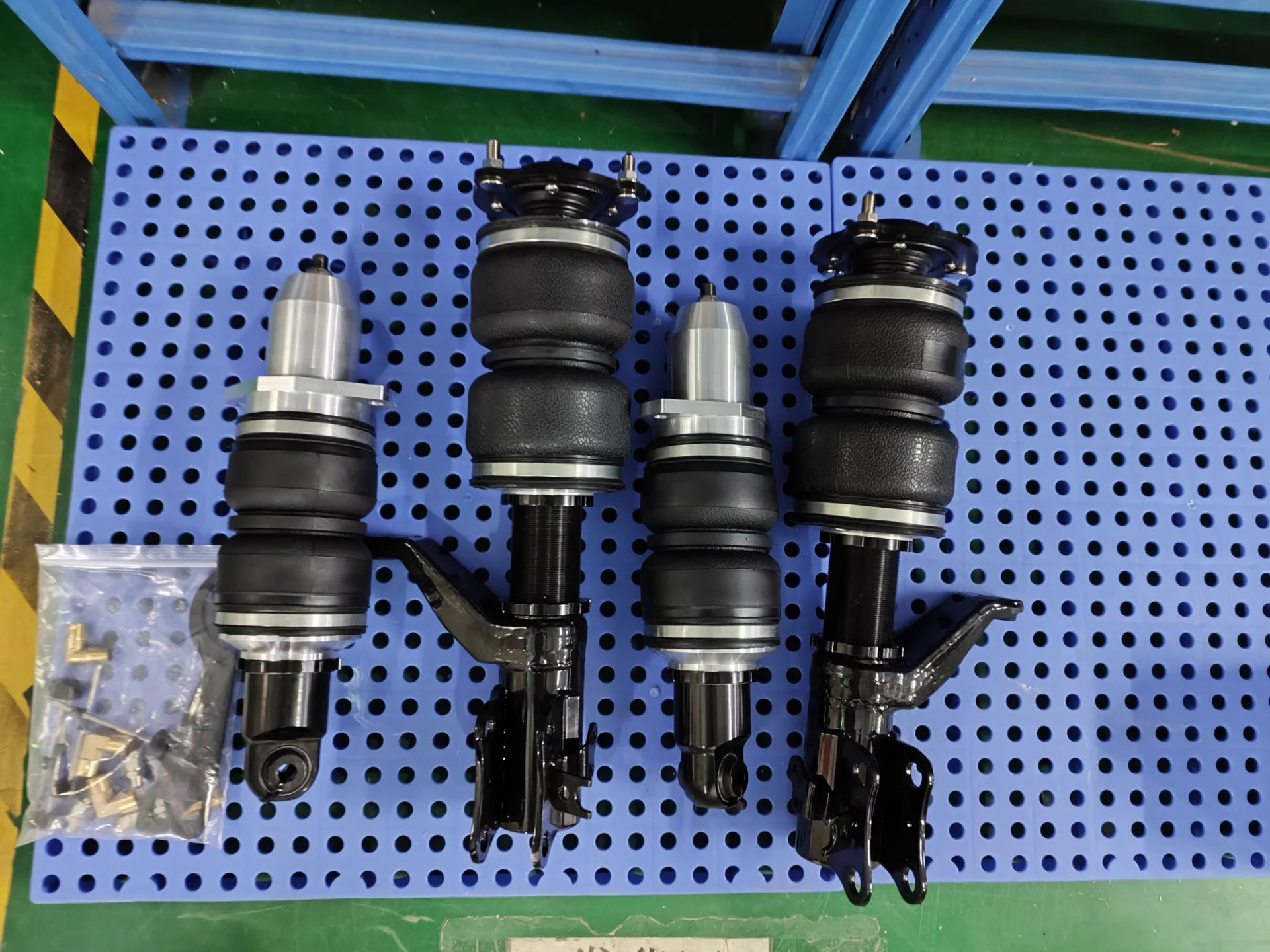 Use for Integra Type-R DC5 2000 2006 Air Struts Air Suspension Kit Shock Absorber with air Bags