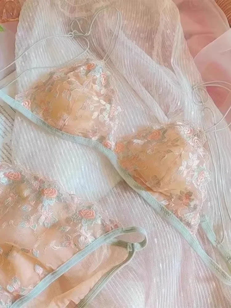 MOYISU Luxury French Pure Desire Embroidery Lace Dream Triangle Cup No Underwire Small Strap Bra Set Ultra-thin Sexy Bra Set