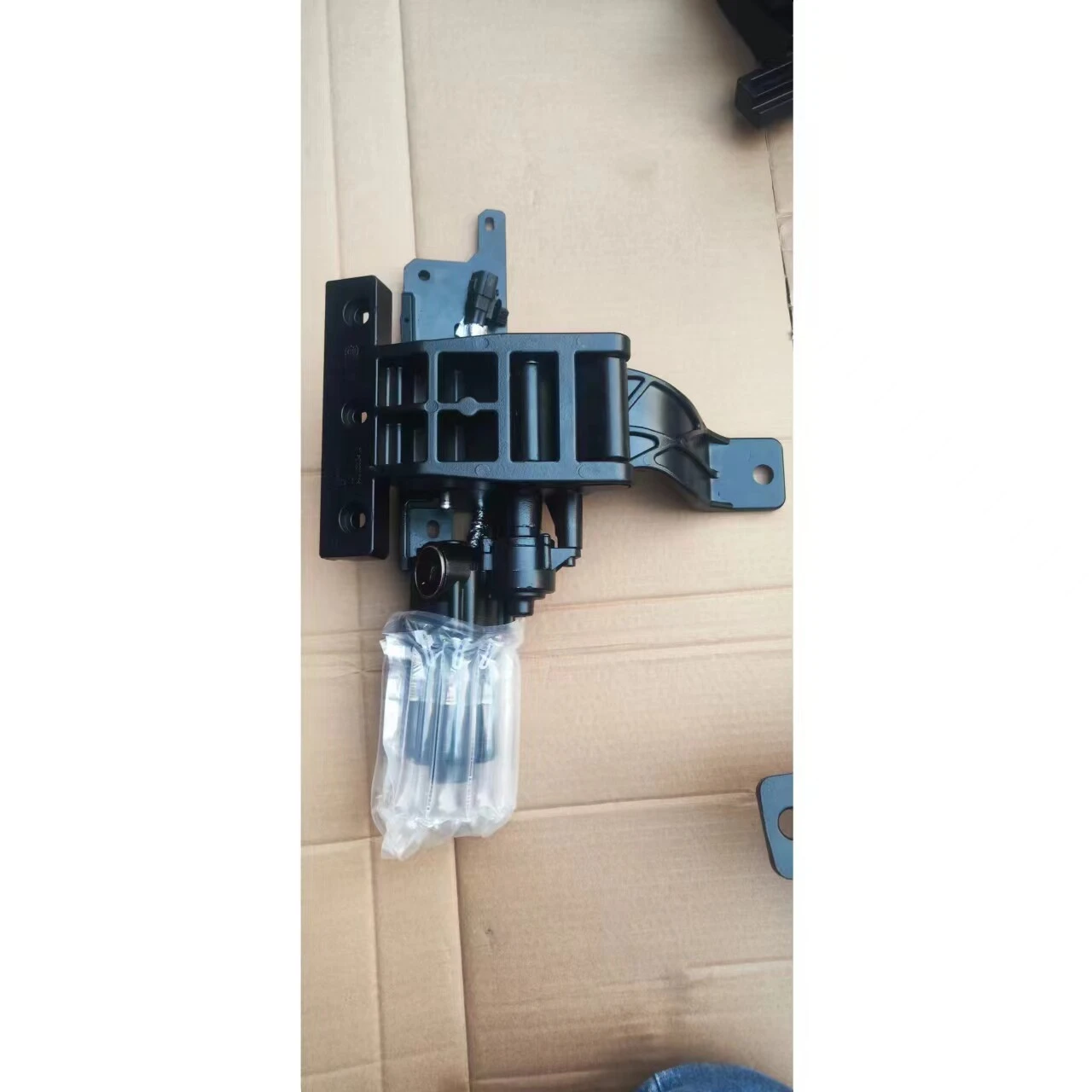 

Кронштейн выдвижной подножки Lixiang L6/L7 /L9