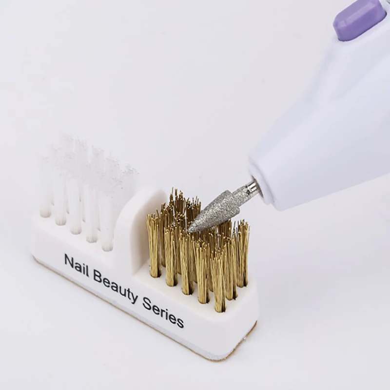 Przenośna szczotka do czyszczenia wierteł do paznokci do elektrycznych wierteł do manicure