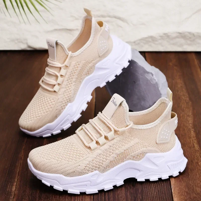 

2025 New Women's Chunky Sneakers Lightweight Soft Fashion Walking Shoes Breathable Tennis Shoes for Sport Gym Workout Toning