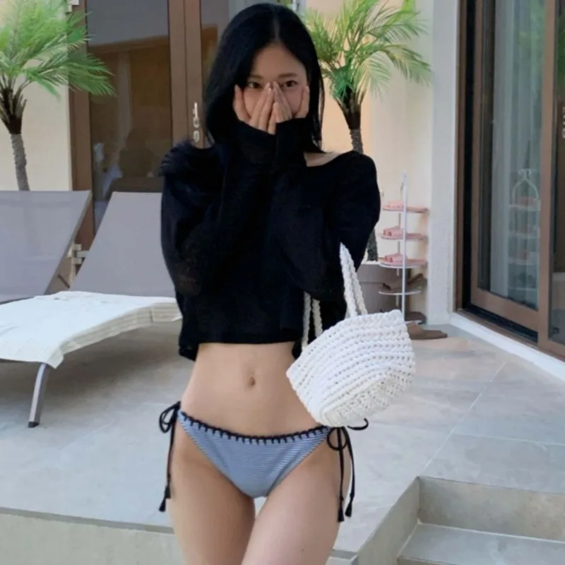 トレンドの韓国風ビキニ水着、レディースブルーストライプタイストリング、ミニマリストセクシー温泉バカンス水着