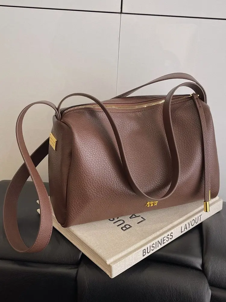 

Сумка через плечо из искусственной кожи 2025 — элегантный маленький кошелек через плечо для покупок и вечеринок — искусственная кожа с декором кисточек для хранения подгузников