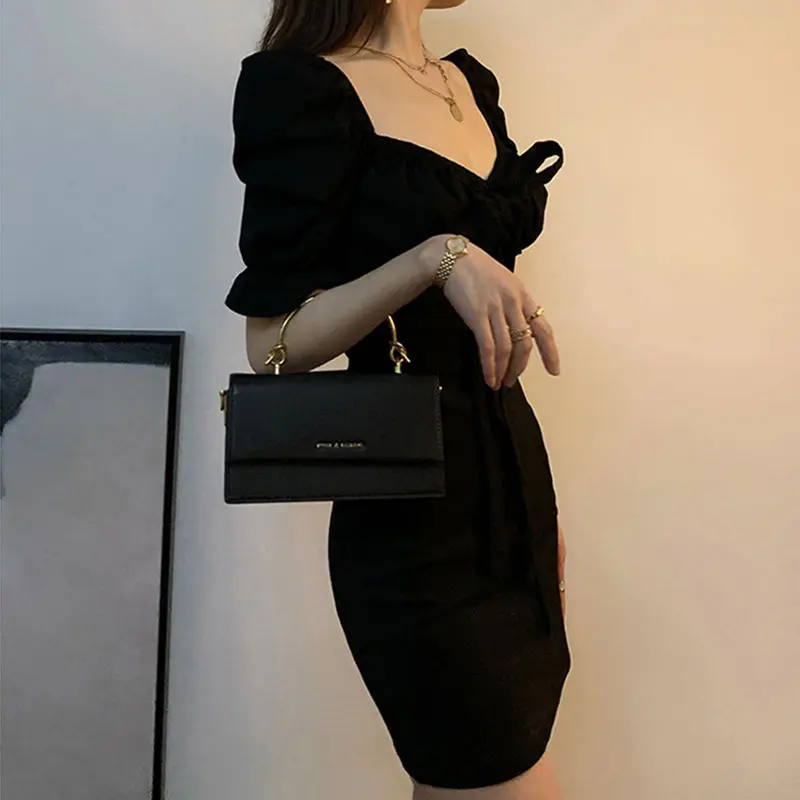 Moda colletto quadrato pizzo con fiocco pieghe manica a sbuffo abito da festa abbigliamento femminile 2025 estate nuovo mini abito chic tinta unita sottile