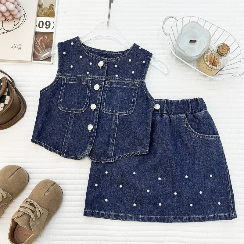 

Summer Girls' Denim Suit2026New beaded denim vest top and short skirt vintage two-piece set for baby girls