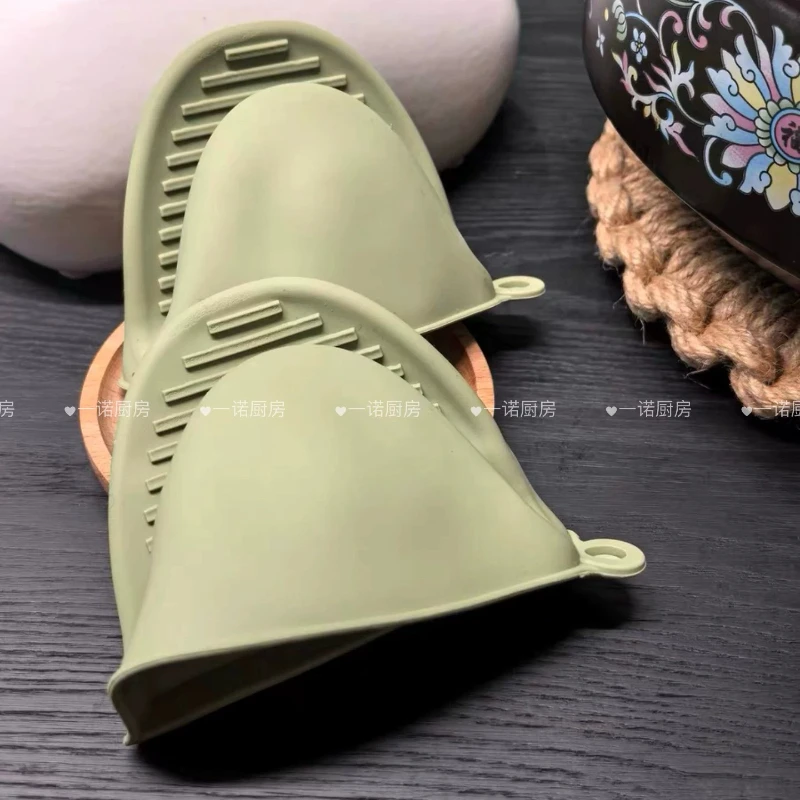 

LMM thickened heat insulation gloves household high temperature oven microwave oven anti-scalding hand clip