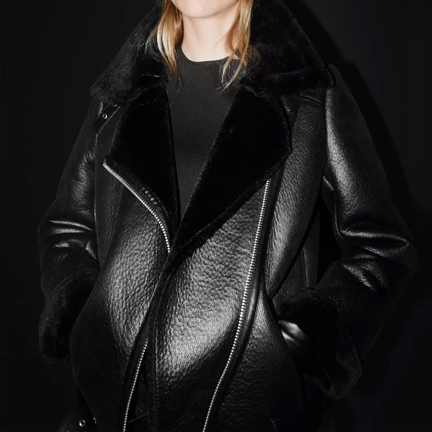 Z المرأة على الوجهين فارس Jaet معطف جلد دافئ الفراء تخفيف Sle فضفاضة تناسب طويلة Sve سستة كيت الخريف 2025