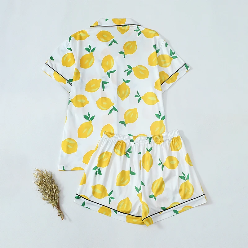 2Pcs 귀여운 레몬 인쇄 여성 잠옷 세트 버튼 업 셔츠 느슨한 반바지 편안한 여성 잠옷 패션 디자인 양복