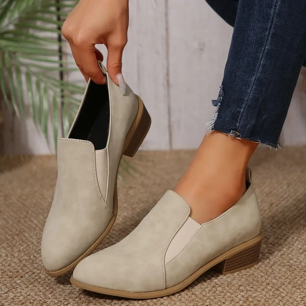 

Pop British Women's Casual Shoes Retro Solid Color Plus Size Pointed Thick Heel Casual Shoes Women's Single Shoe Size 36-43
