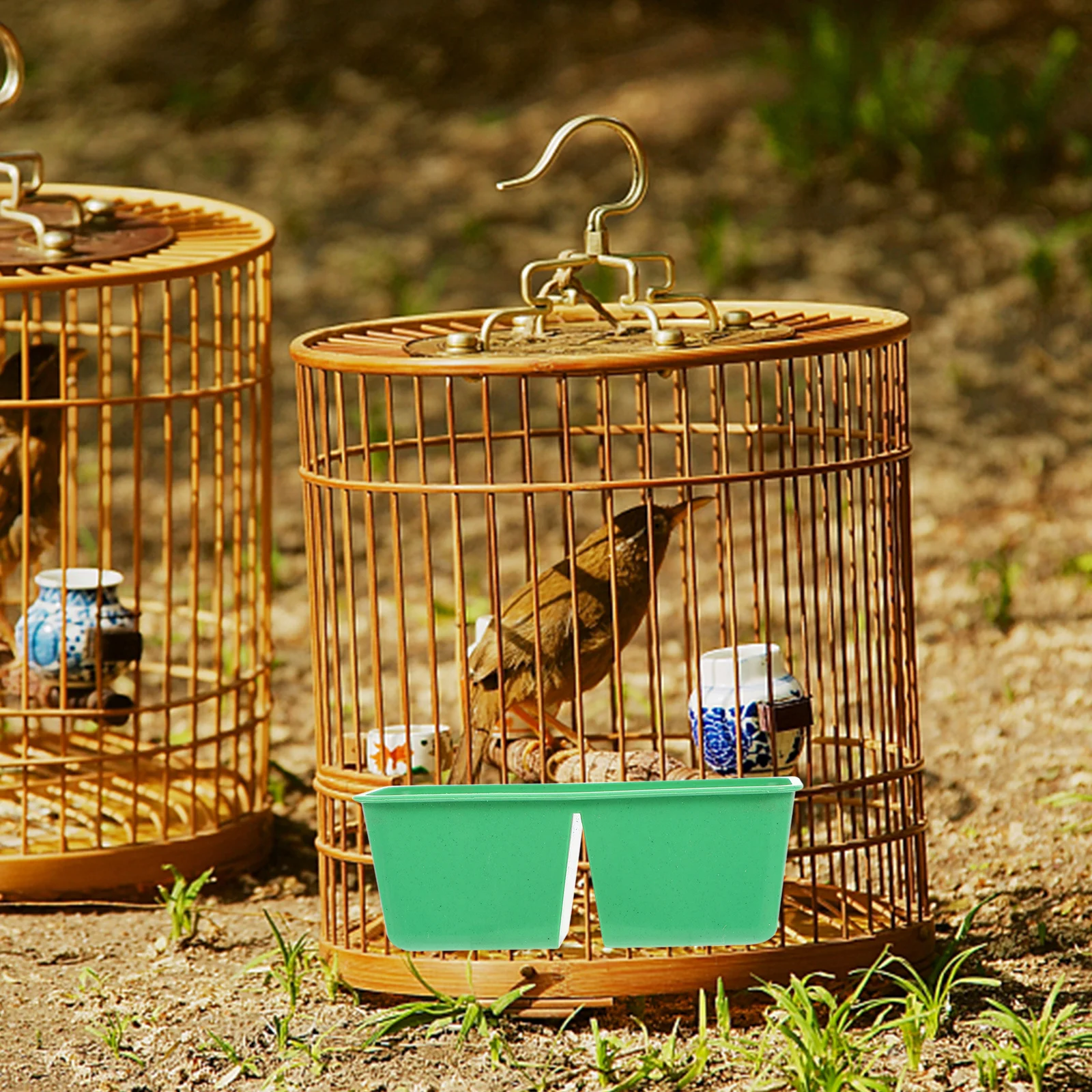 

15Pcs Conjoined Bird Feeders Plastic Spill Proof Feeding Bowls Parrot Cage Food Containers Supplies Conjoined Bird Feeder