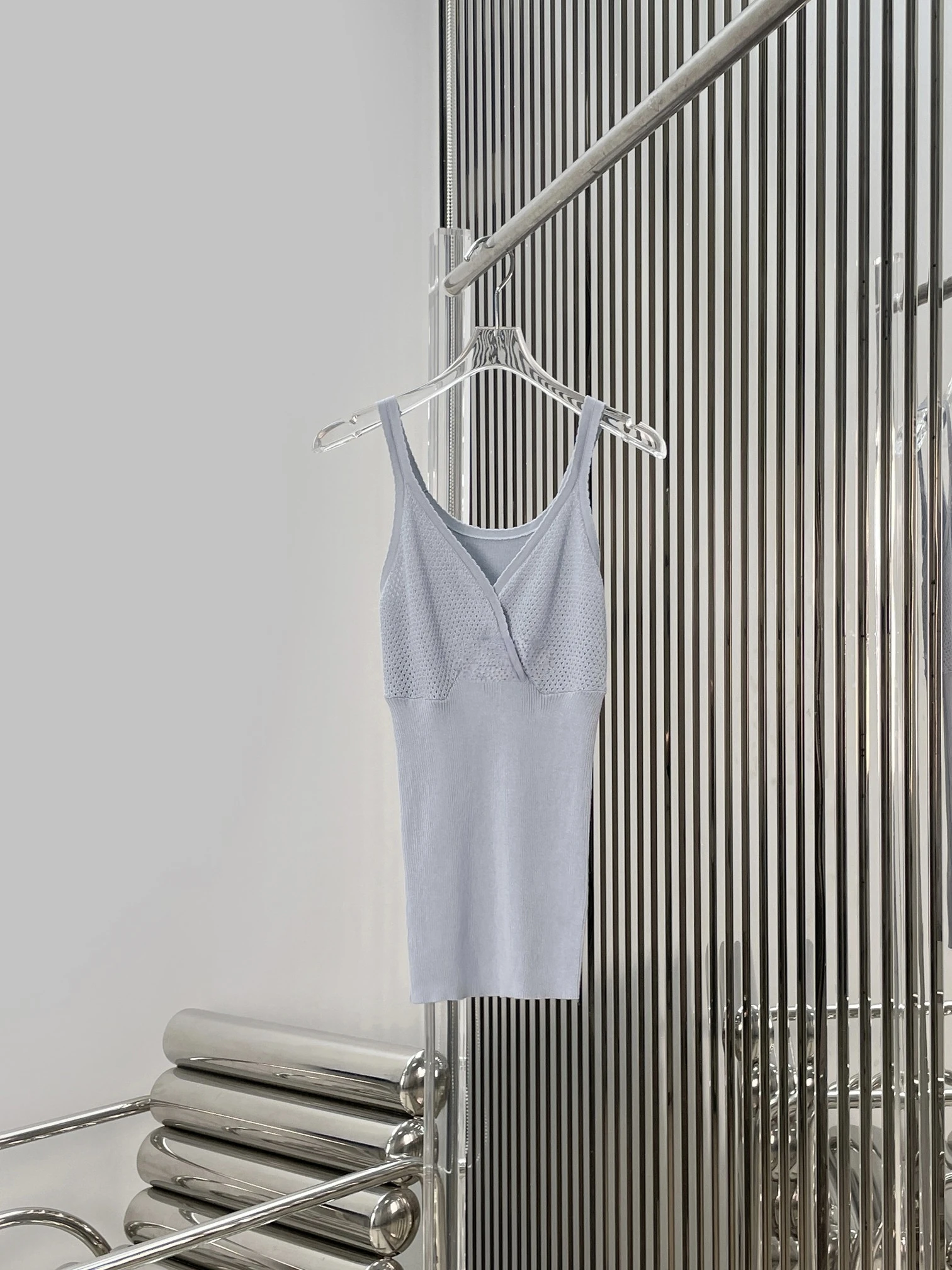 

Fashionable V-Neck Cross Knitted Tube Top Women's Slim Fit Top Elegant Ageless Style Outerwear Casual Summer Essential