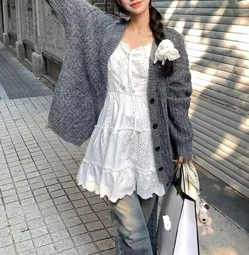 女性の夏のノースリーブホワイトレースドレス韓国スタイル甘いフリルボヘミアンホリデーショートミニドレスエレガントなレディーススリップドレス