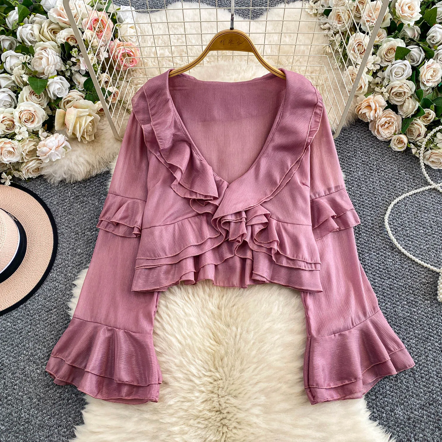 

Autumn Summer Long Sleeve Blouses for Women Ruffled Flared Female Tops Elegant V-Neck Crop Short Shirt Casual Pleated Folds New