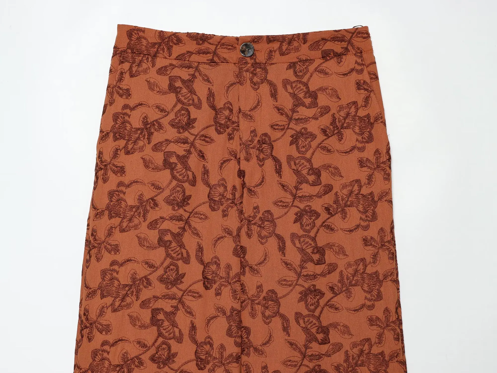 KONDALA Damen 2026 Sommerurlaub Stickerei-Set Street Style Vintage Boho Hosen-Set Elegantes Stretch-Manschetten-Weste-Hemd, Hose – Detail 24