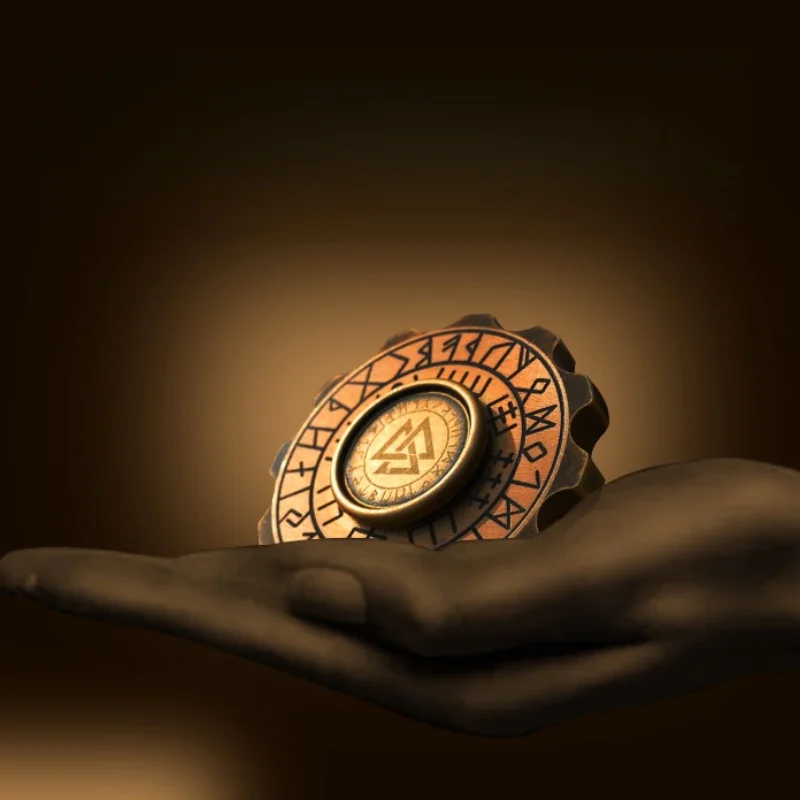 مضحك على الوجهين الفايكنج القراصنة الرجعية النحاس EDC الإصبع الدوران المعادن الضغط لعبة الاصبع هدية الكبار