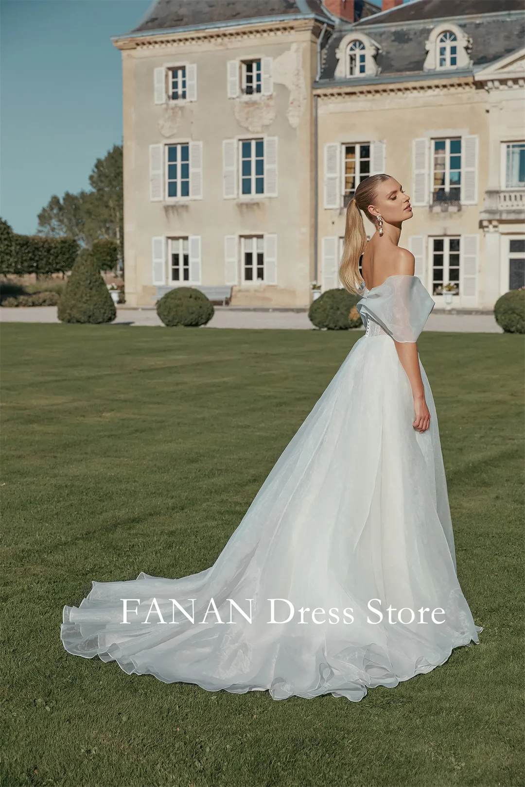 Fanan Customized A-Line Gown with Lightly Pleated Off-The-Shoulder Neckline Wedding Gown Elegant Wedding Dresses without Sleeves