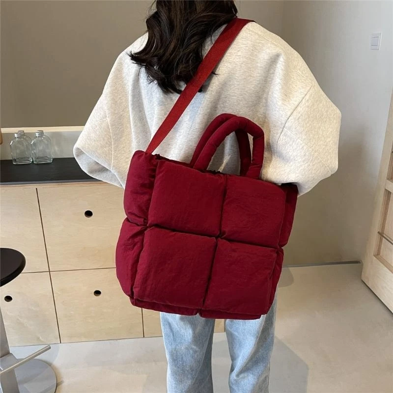 

G5AE Soft Quilted Shoulder Bag Fashionable and Practical Handbag Puffer Bag for Girl