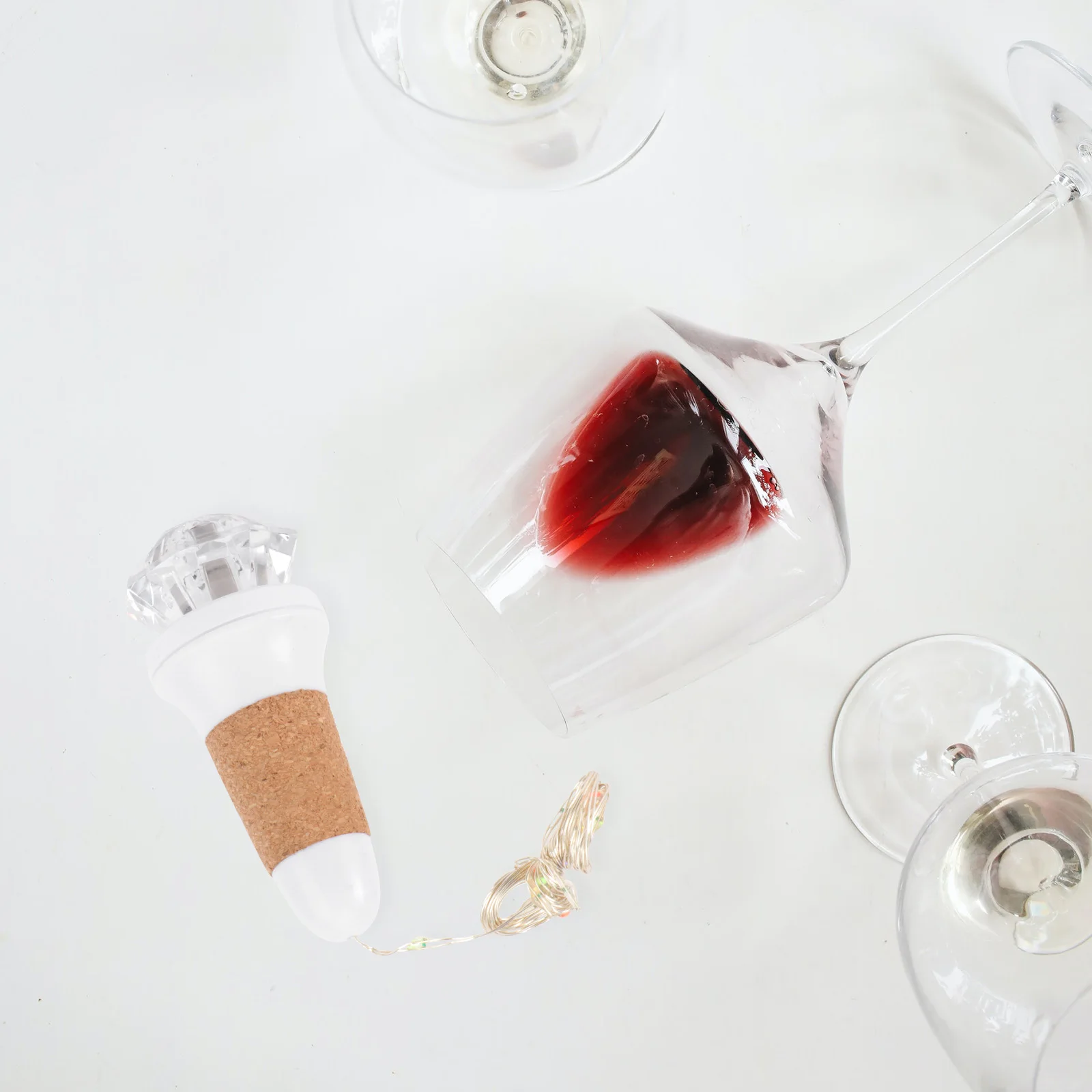 

LED Diamond Bottle Cap Light USB Rechargeable Wine Lights Powered Rechargable
