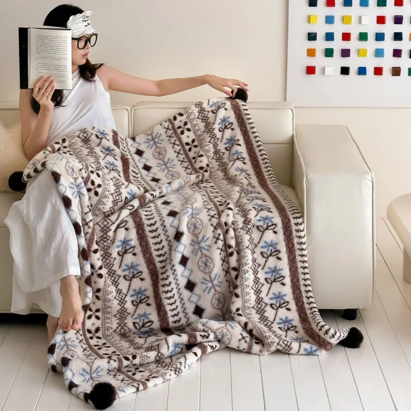 Thick Travel Blanket Office Nap Blanket Sofa Shawl Blanket Comfortable Skin-friendly Essential for Home Use Four Cornered Ball