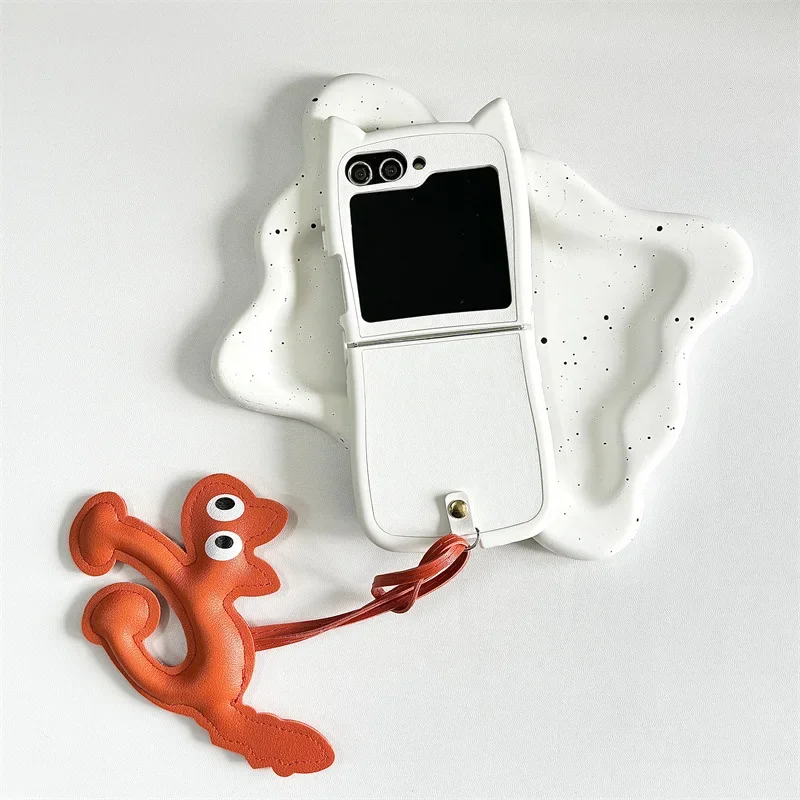 Casing ponsel liontin kulit PU kartun untuk Samsung Galaxy Z Flip 6 5 4 3 penutup belakang pelindung untuk ZFlip4 ZFlip5 ZFlip6 casing