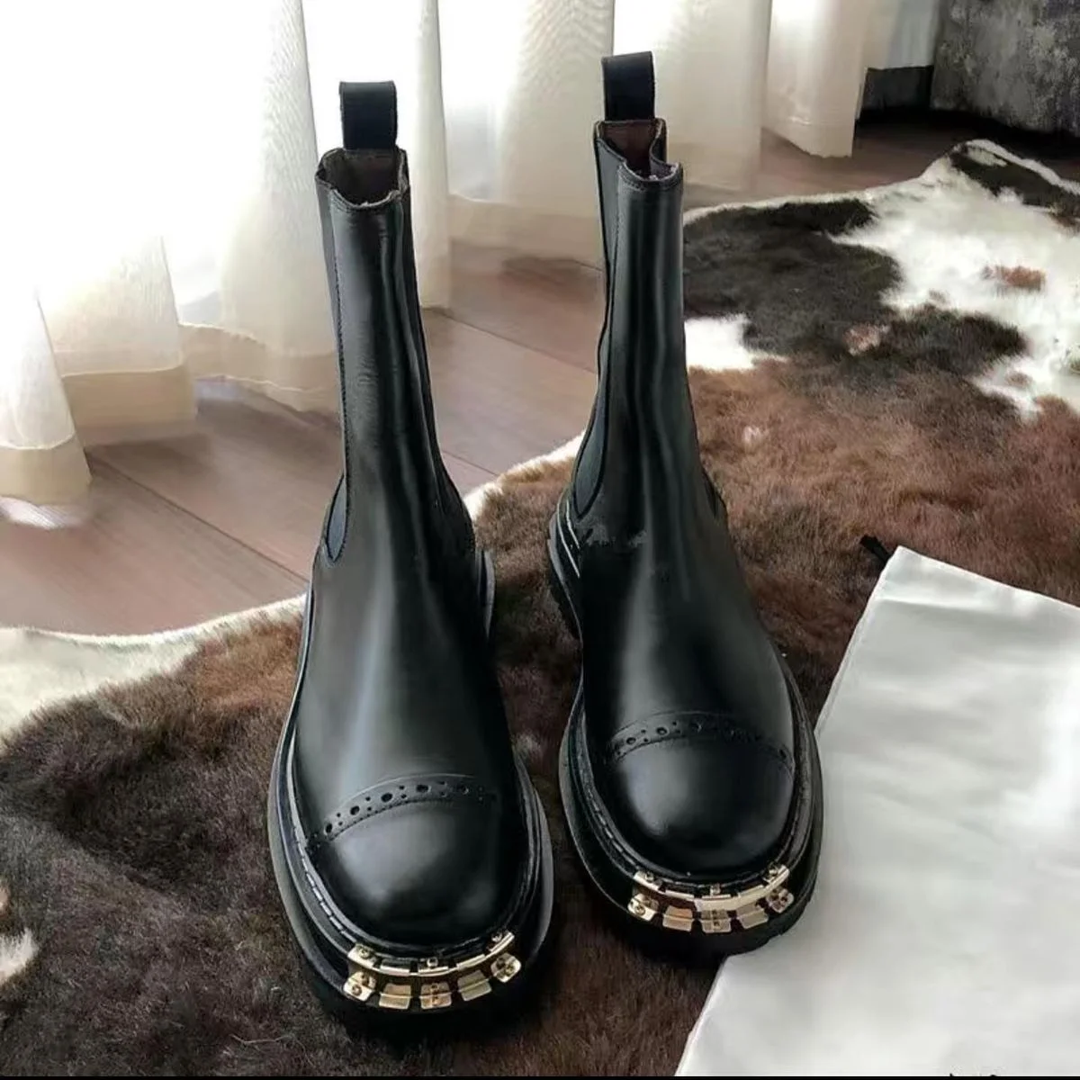 

Gold Teeth Genuine Leather Chelsea Boots Women Round Toe Thick Sole Chunky Heel Mid Calf Motorcycle Boots 2025 New Fashion Boots