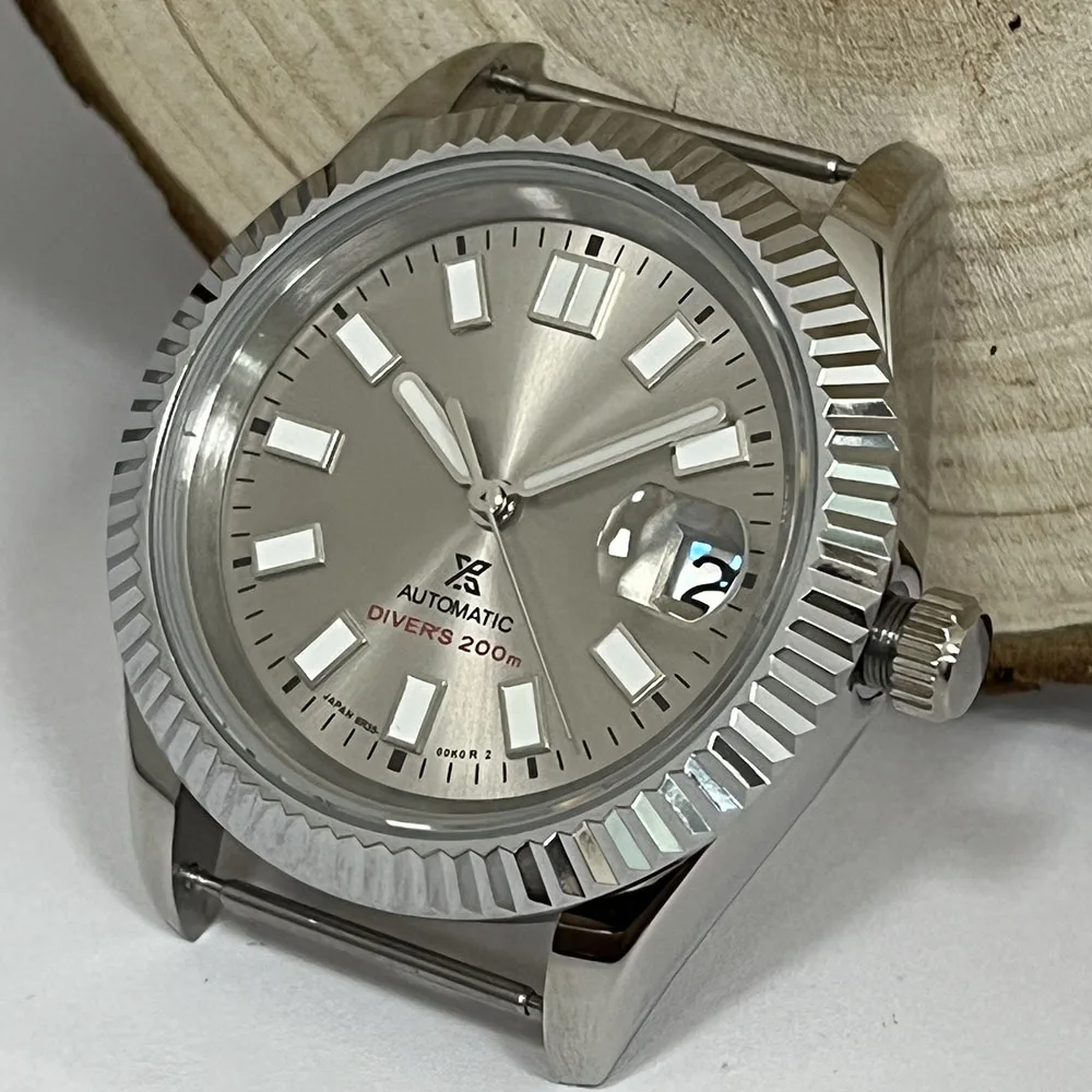 

39mm neutral mechanical watch, stainless steel NH35, sports sapphire glass, date grey dial, no steel band, semi-finished product