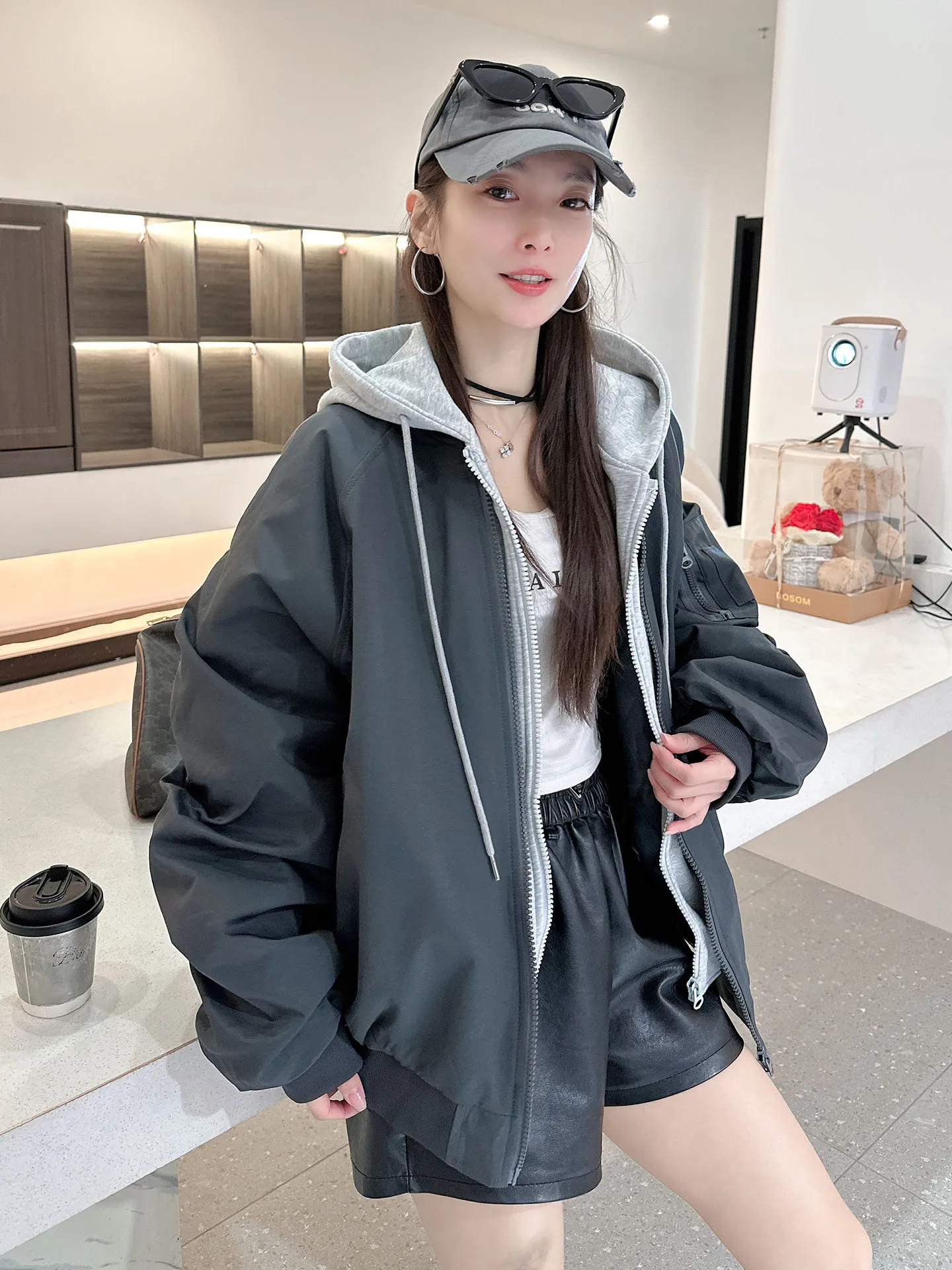 Warm Cotton Workwear Jaet Coat with Hood Fake Two-Piece Baseball Sle Women's Loose Fit ort Outerwear Coat