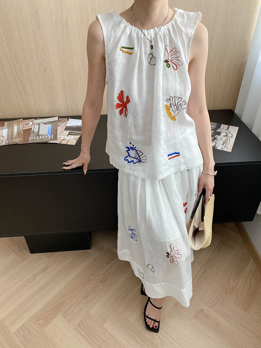 

Spring and summer women's casual solid color embroidered decoration round neck vest+high waist loose skirt set
