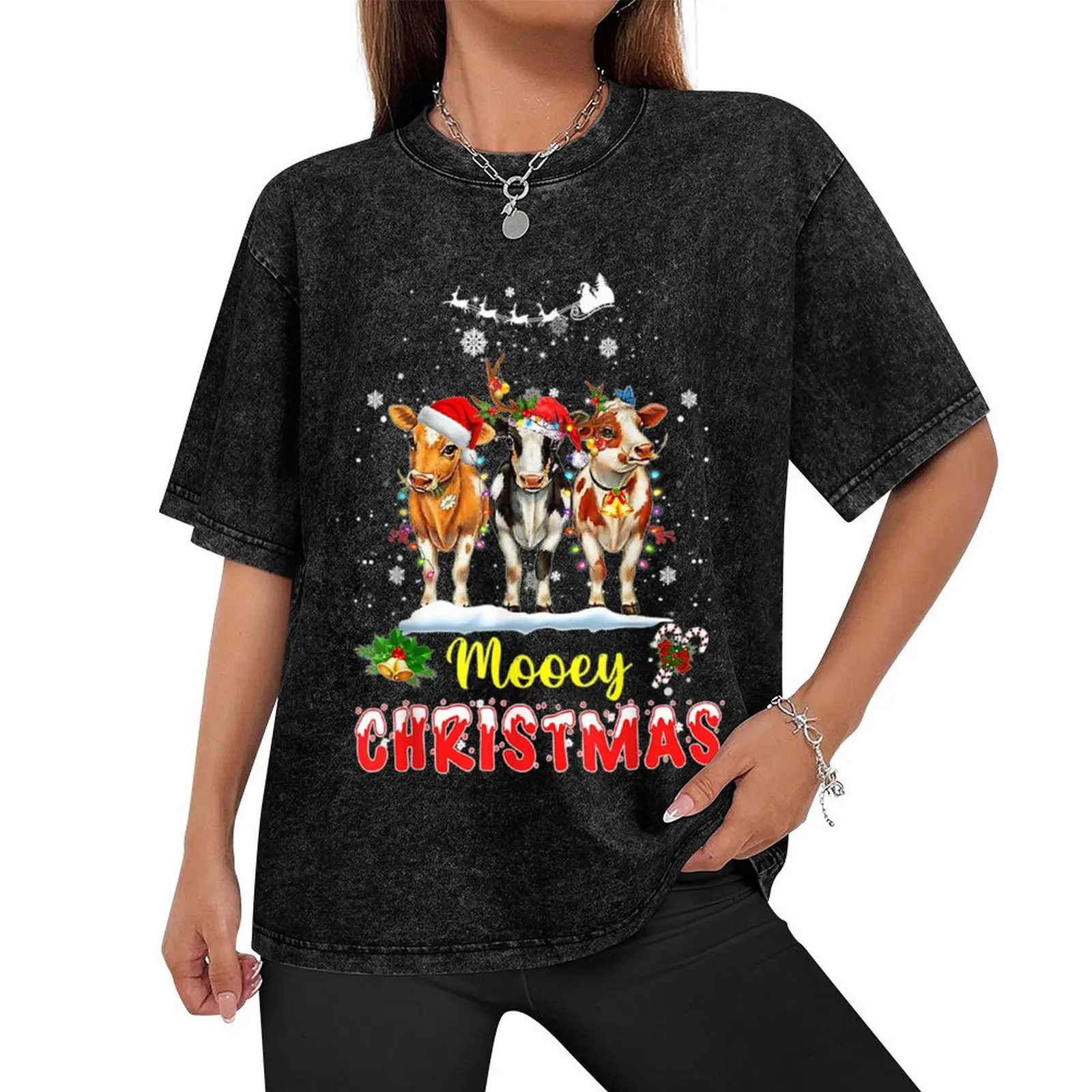 Mooey Christmas Tshirt Highland Cow Xmas Light Santa Hat T-Shirt vintage t shirts anime t shirts clothing for men