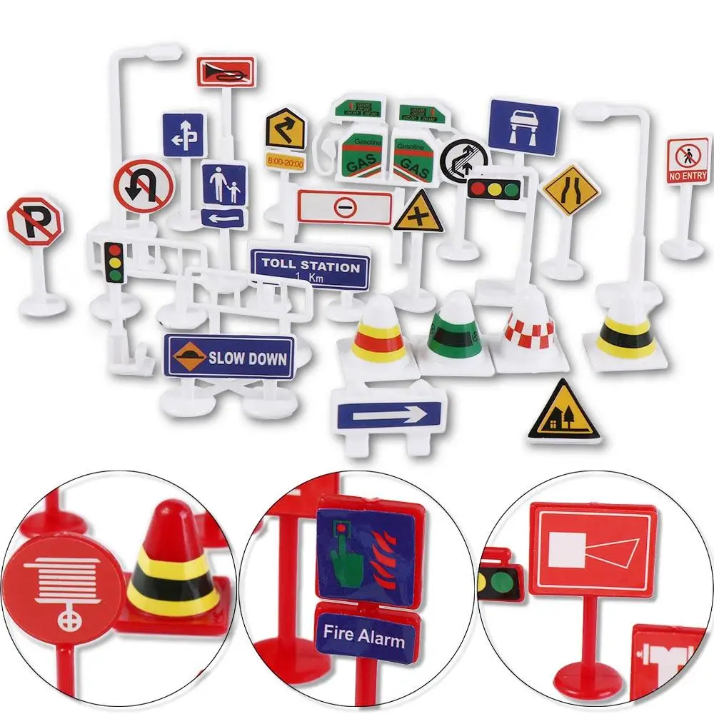 Parkplatz-Verkehrsschild-Modelle, Straßenkarte, Ampel, Verkehrsbarriere, Schilder, pädagogische Konstruktion, Straßenschild, Kegel für Kleinkinder