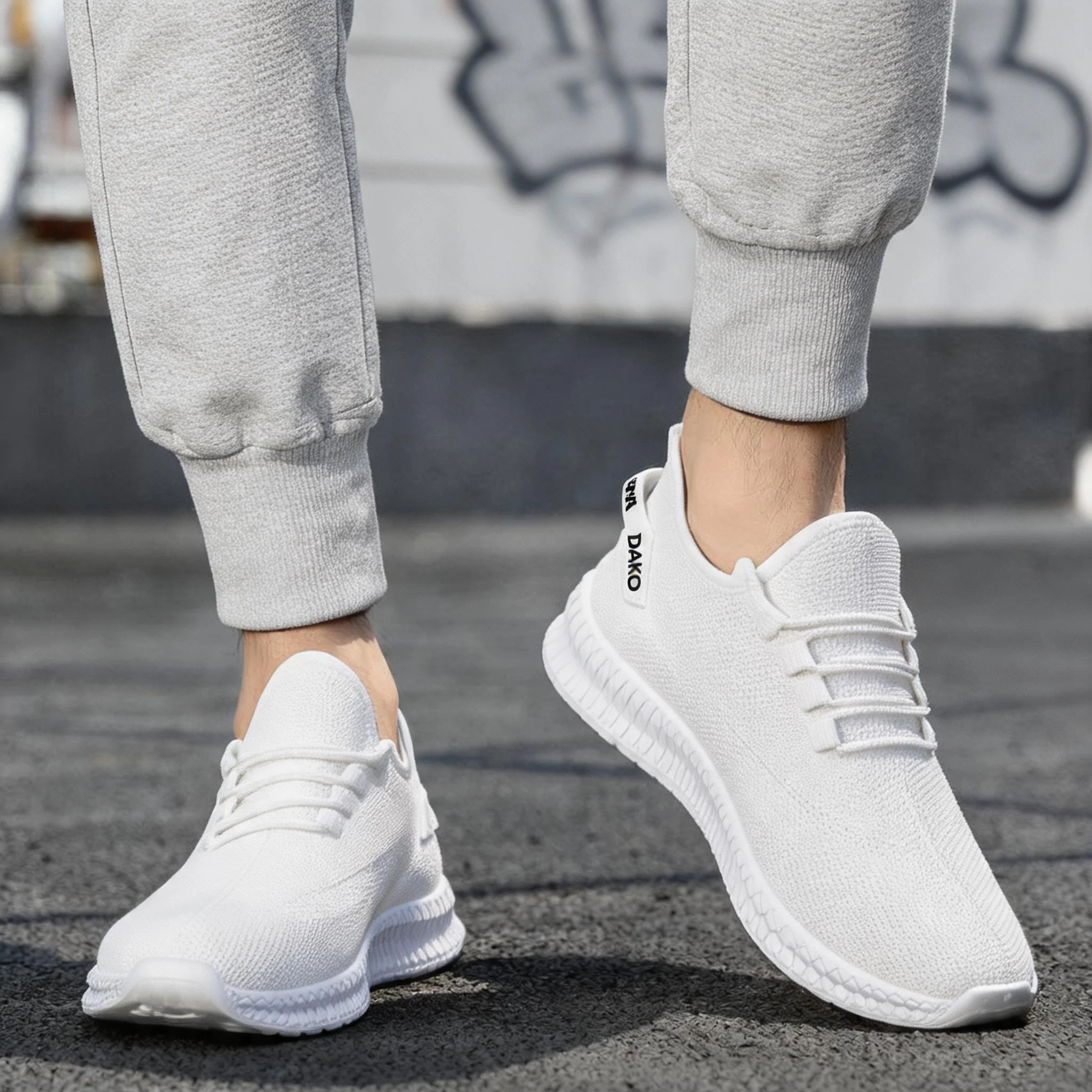 New Arrival: Men's Casual, Versatile, Trendy, Breathable, and Lightweight Mesh Sneakers