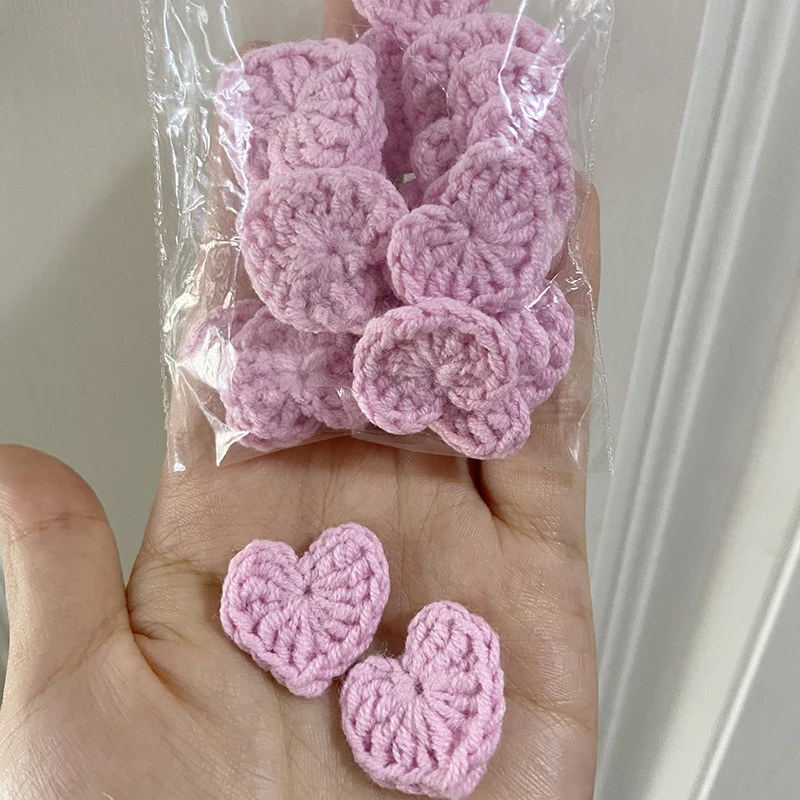 50 Stück Bunte Baumwoll-Häkelherzen 2,2 cm Ornamente DIY Haarspangen-Dekoration Handgemachtes Bastelzubehör Stoffapplikationen – Detail 4