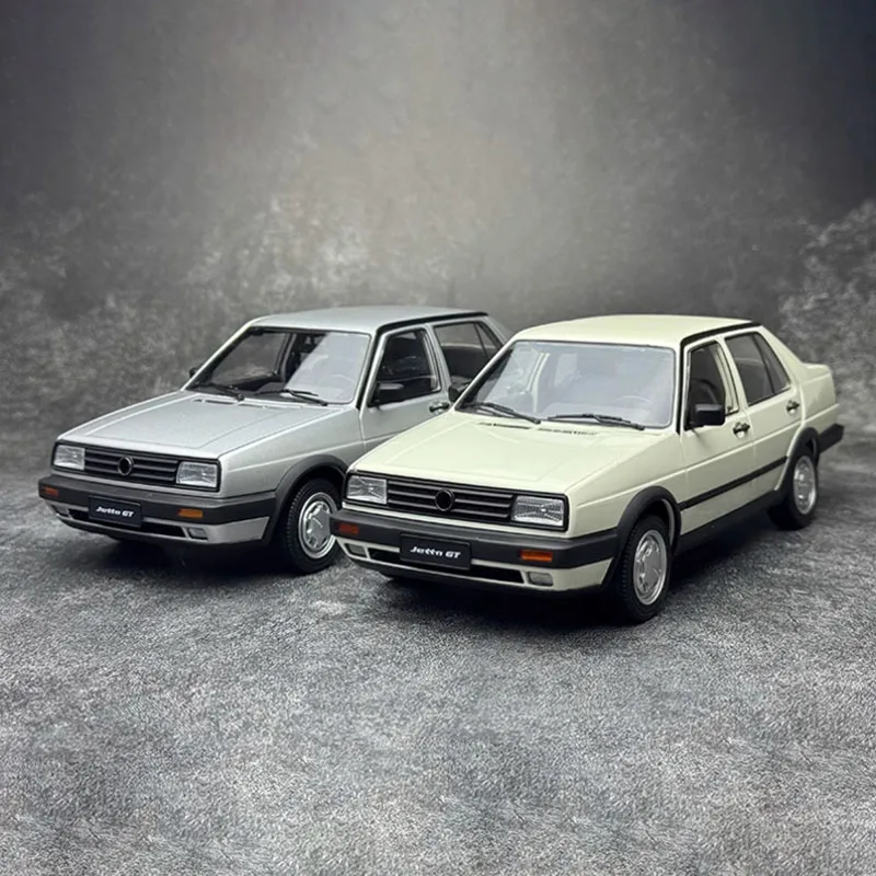 

Diecast 1:18 Scale JETTA GT MK2 Alloy Classic Car Model Finished Product Simulation Toy Collection Gift Static Model Ornament