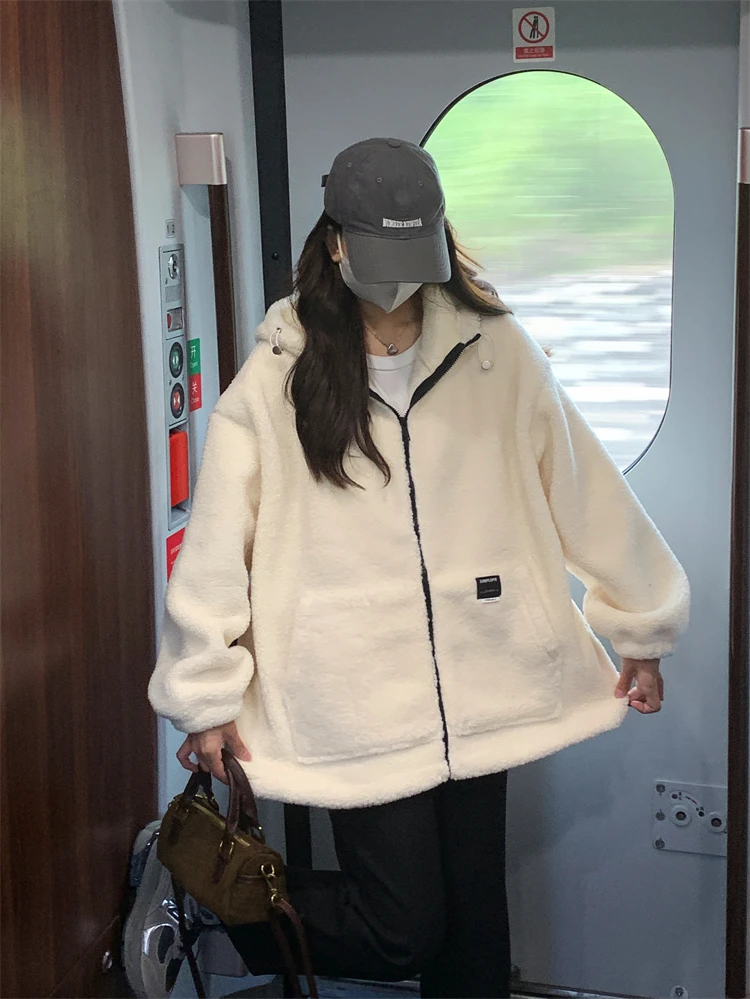 

Parkas Womens Unisex Winter Bio-Cotton Quilted Buttoned Ruffled Elegant Urban Unique Preppy Modern Refined Fashionable Graceful