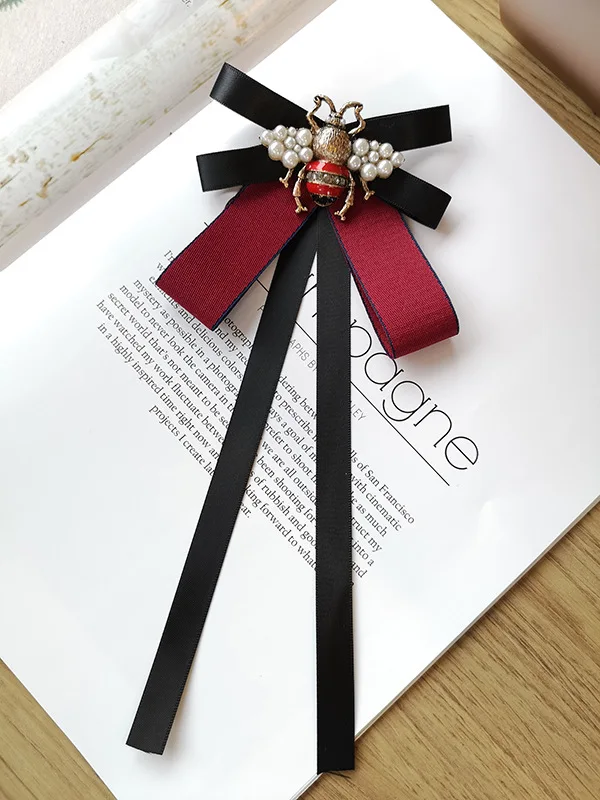 Vintage British Pearl Bee Bow Tie Handmade Fabric Ribbon Brooch Insect Collar Bowtie White Shirt Collar Pin Fashion Accessories