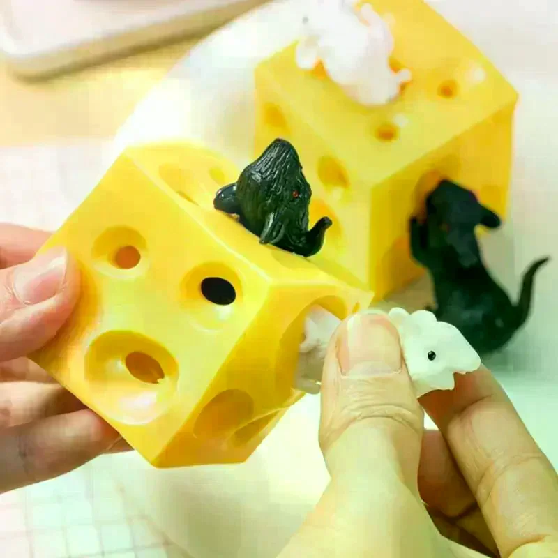 Mouse In Cheese Anti Sress Squeeze Fidget Toys Anxiety Autism Therapy Adult Kids Novelty Toys
