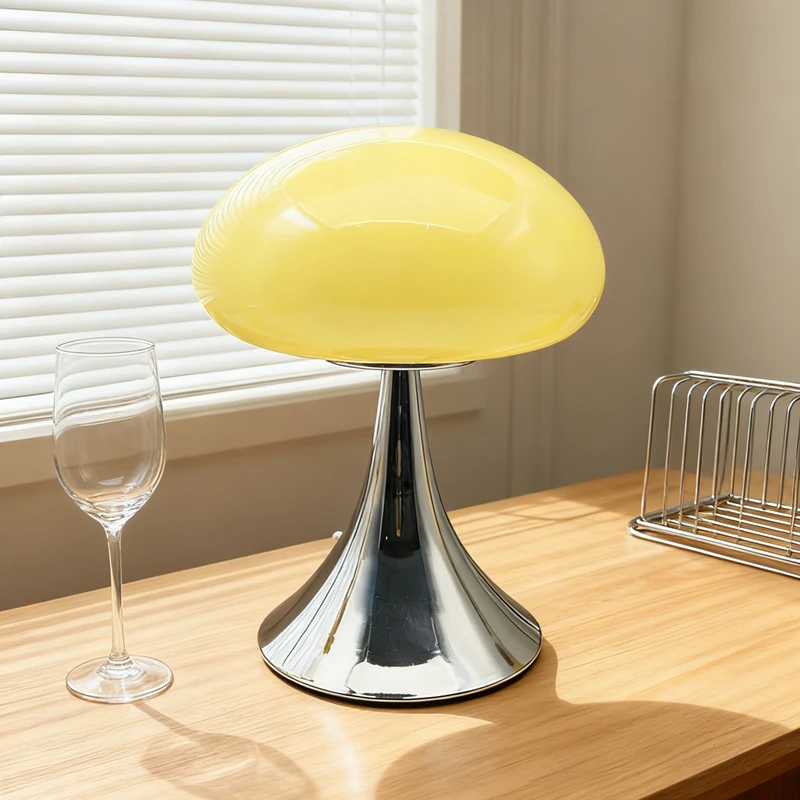

French-Style Mushroom Table Lamp Mid-Century Creative Decor Ambient Lamp for Guesthouse Bedroom Bedside Desk