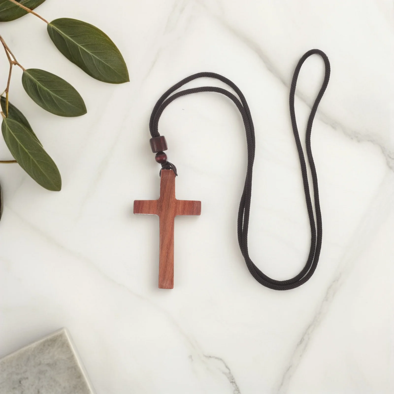 

Wooden Cross Pendant Necklace Sandalwood Natural Grain Hypoallergenic Vintage Christian Jewelry For Men Women Church