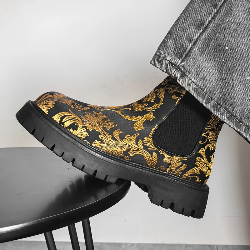 Men Golden Printed Chelsea Boots Elastic Side Slip‑On Ankle Booties Thick Lug Sole Fashion Shoes for Street Party Daily Wear