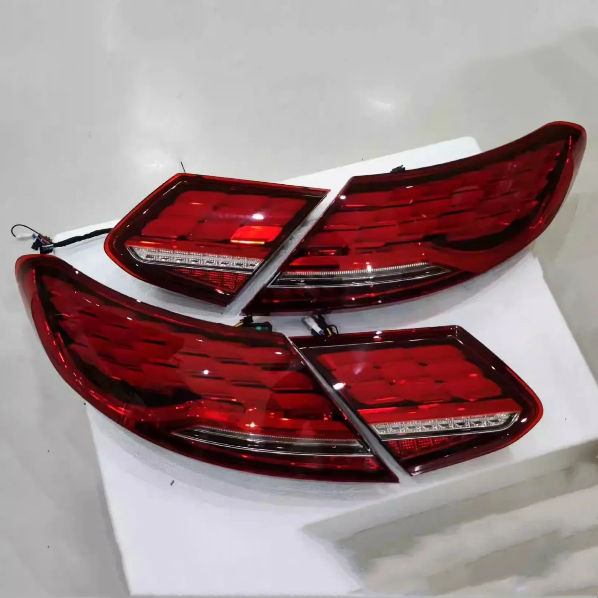Body Kit Led Taillight Assembly for Mercedes Benz C Class Coupe Brake Lamp Backup Light Turn Signal Car Accessories