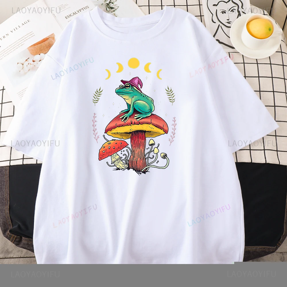 Cottagecore Aesthetic Goblincore Frog Wizard on Mushroom Mens Short Sleeve All-math Vintage Personality Male Printed T-Shirt Top