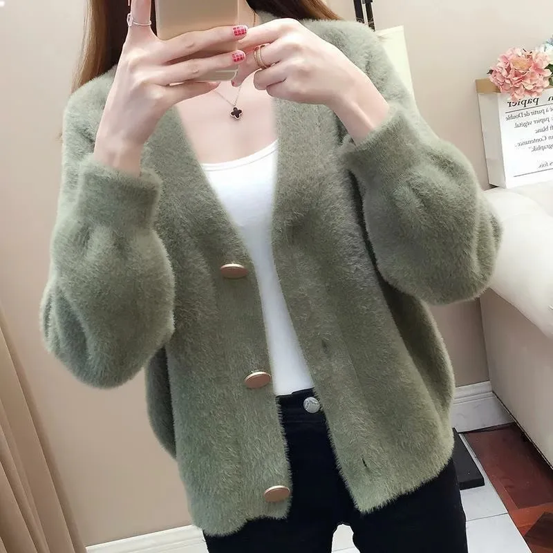 

Spring Autumn New V-Neck Short Mink Velvet Knitted CCardigan Sweater Women Korean Fashion Loose Knitwear Tops Ladies Tide B460