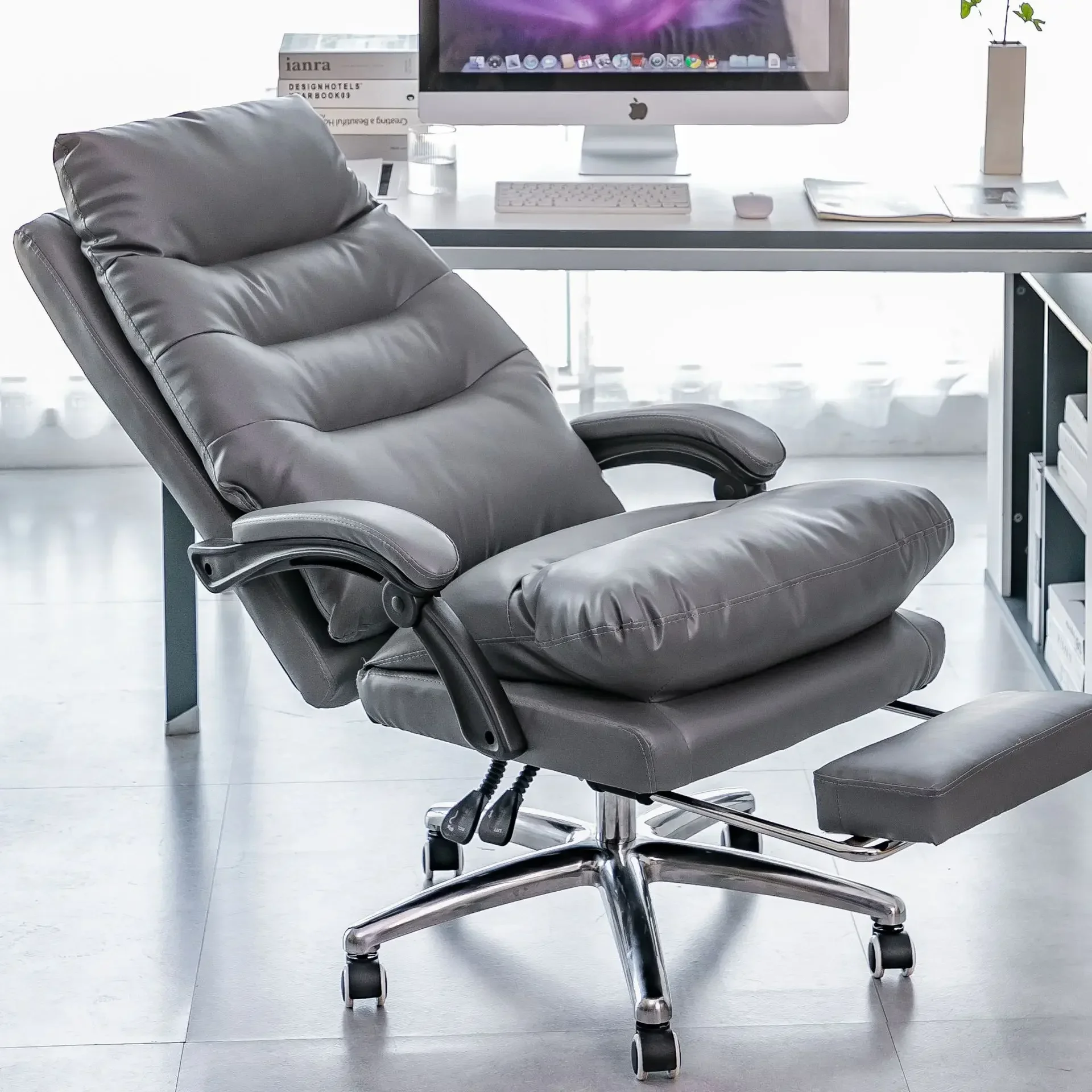 Lunch break office chair comfortable sedentary not tired fabric can lie down