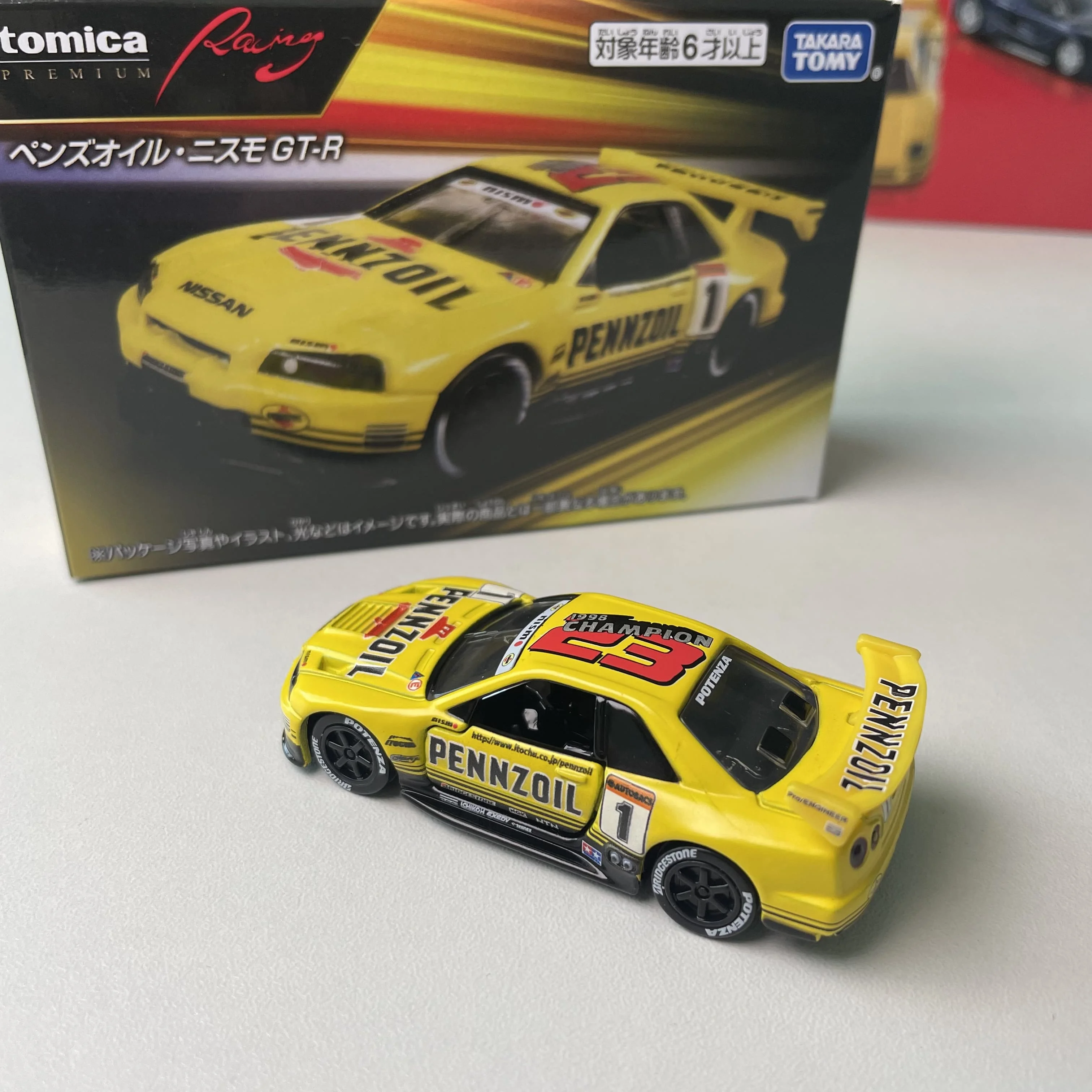 Takara Tomy Tomica Premium Racing Penz Oil Nismo GT-R Metalowy Model Samochodu Odlewany Ciśnieniowo Kolekcja Ekspozycyjna Zabawka Prezent dla Chłopca