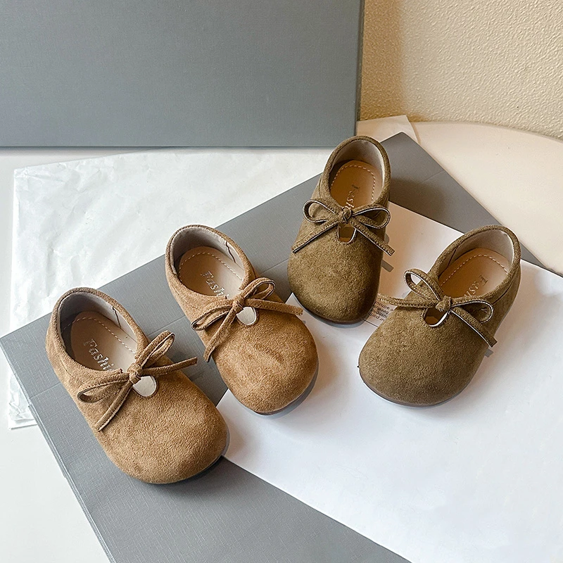 

Детские лоферы на плоской подошве для девочек с неглубоким бантом, модные универсальные мокасины для малышей, весенне-осенняя повседневная детская кожаная обувь
