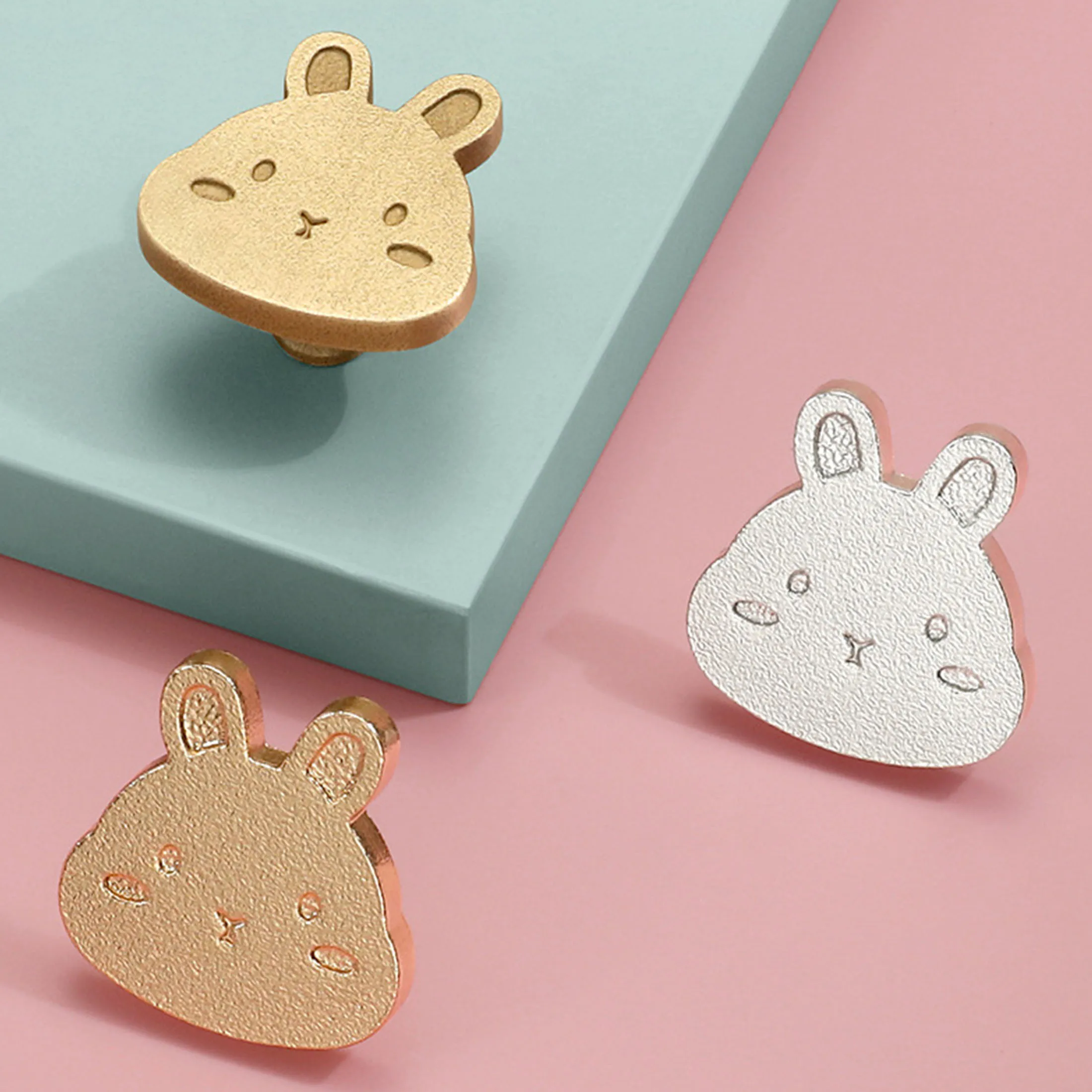 Cute Rabbit Design Creative Drawer Knobs Brass Home Decor Wardrobe Dresser Pulls for Children's Room Cartoon Furniure Hardware
